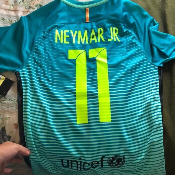 Barcelona soccer jersey with neymar print - Picture 2 of 5